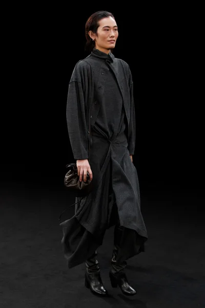 Look 8